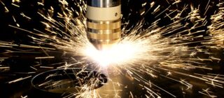 Plasma cutting process with Contour Cut technology